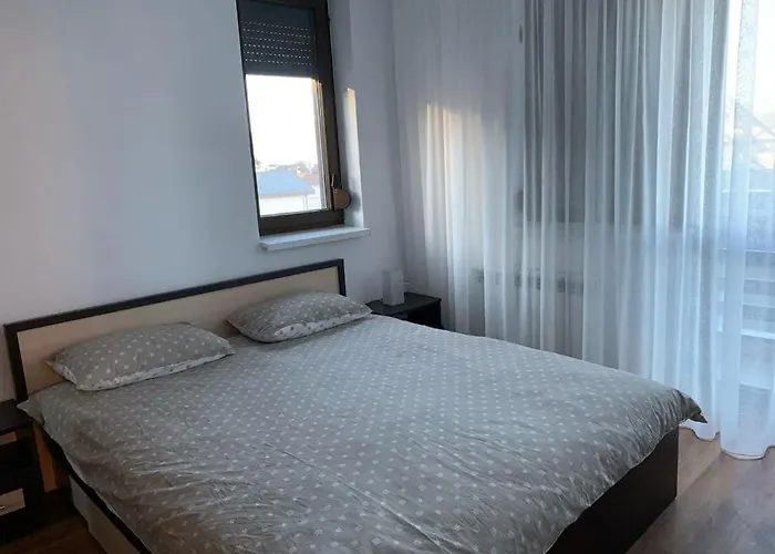 Elegant Two Bedroom - Location Appartement *