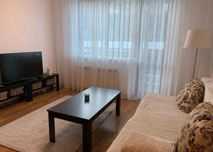 Elegant Two Bedroom - Location *